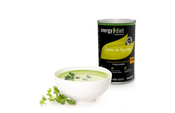 Sup sayur dengan diet tenaga