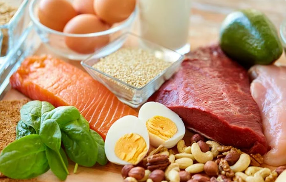 Tambahkan semua protein hidangan anda