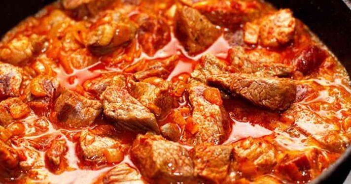 Rebus daging lembu pada diet protein
